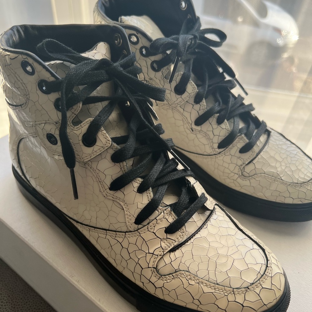 Authentic Balenciaga Sneakers.